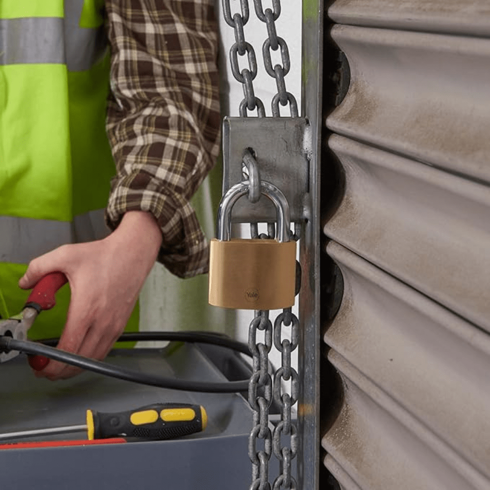 Yale 110 Series Brass Pad Lock 50MM - Image 3